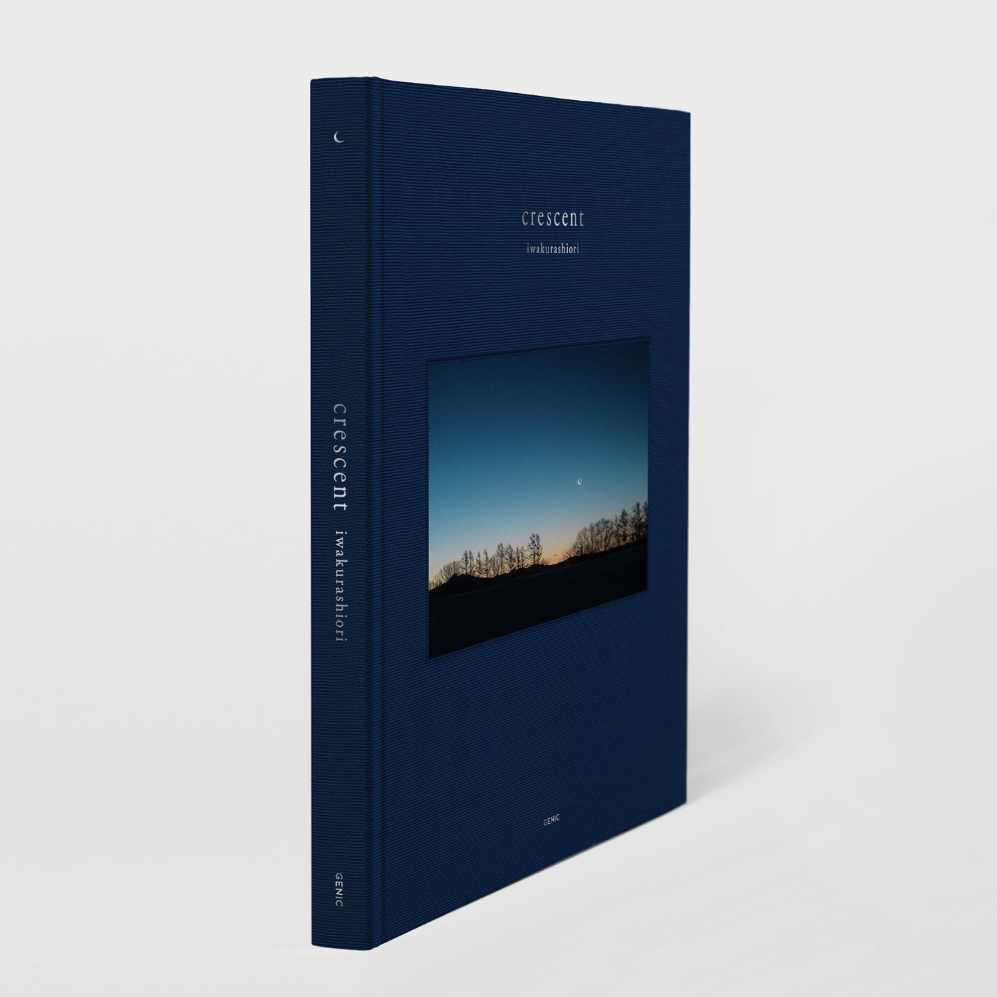 B:岩倉しおり写真集「crescent」(送料無料)