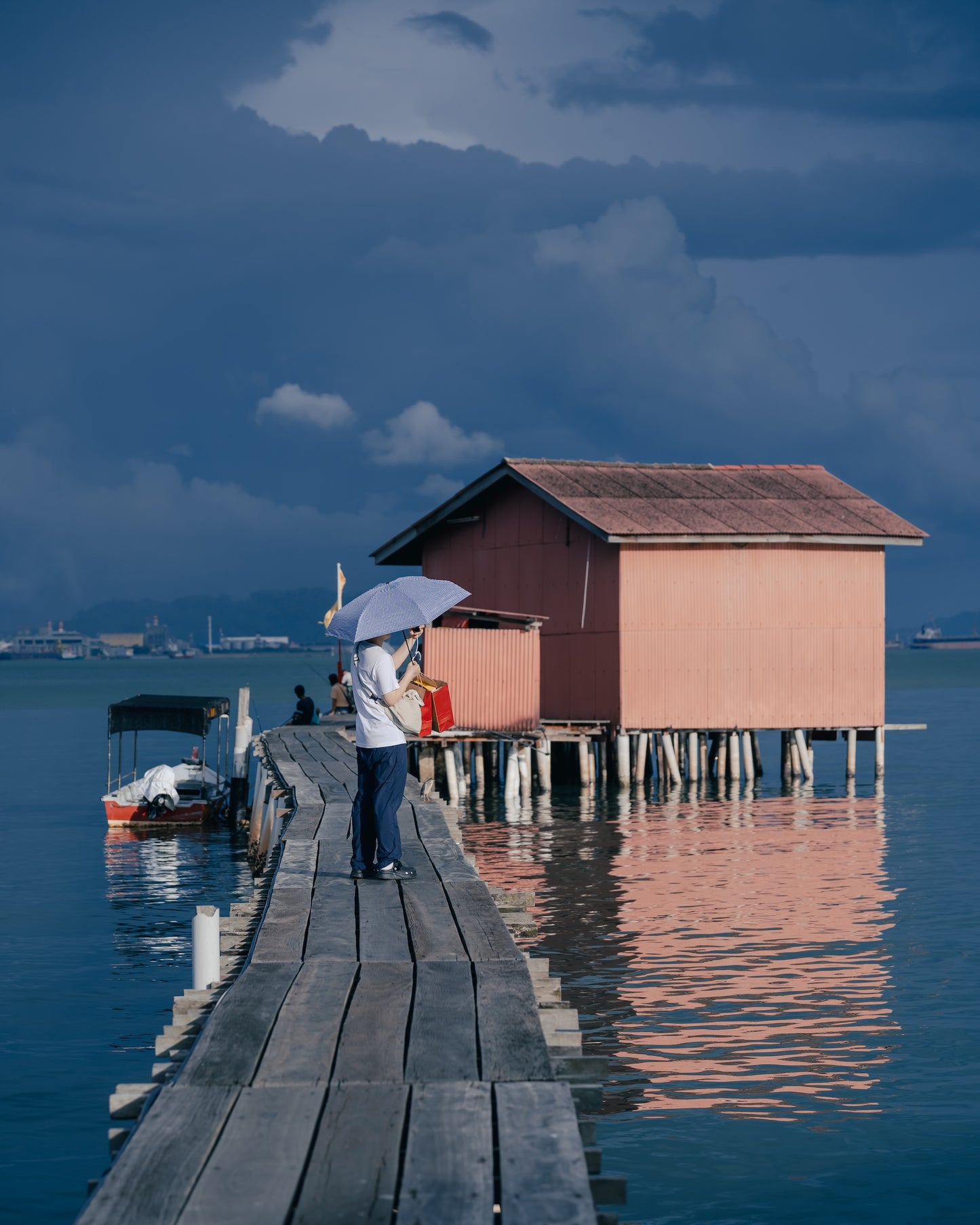 Chiffon | Latest Lightroom Presets "Amber Haze" and "Quiet Still"