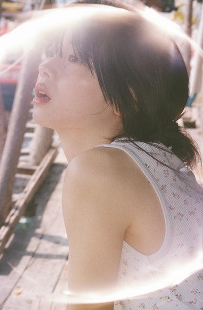 【予約】写真家 松岡⼀哲 撮影 写真集 「水光 南琴奈」（送料無料）