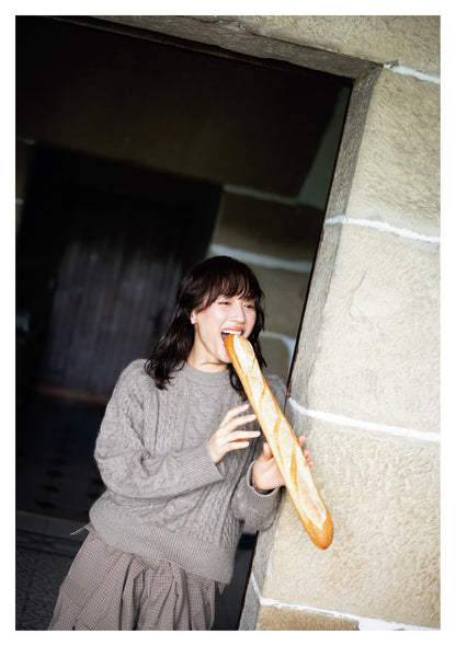 川島小鳥 撮影、綾瀬はるか「ハルカノイセカイ 06」サンセバスチャン編（送料無料）