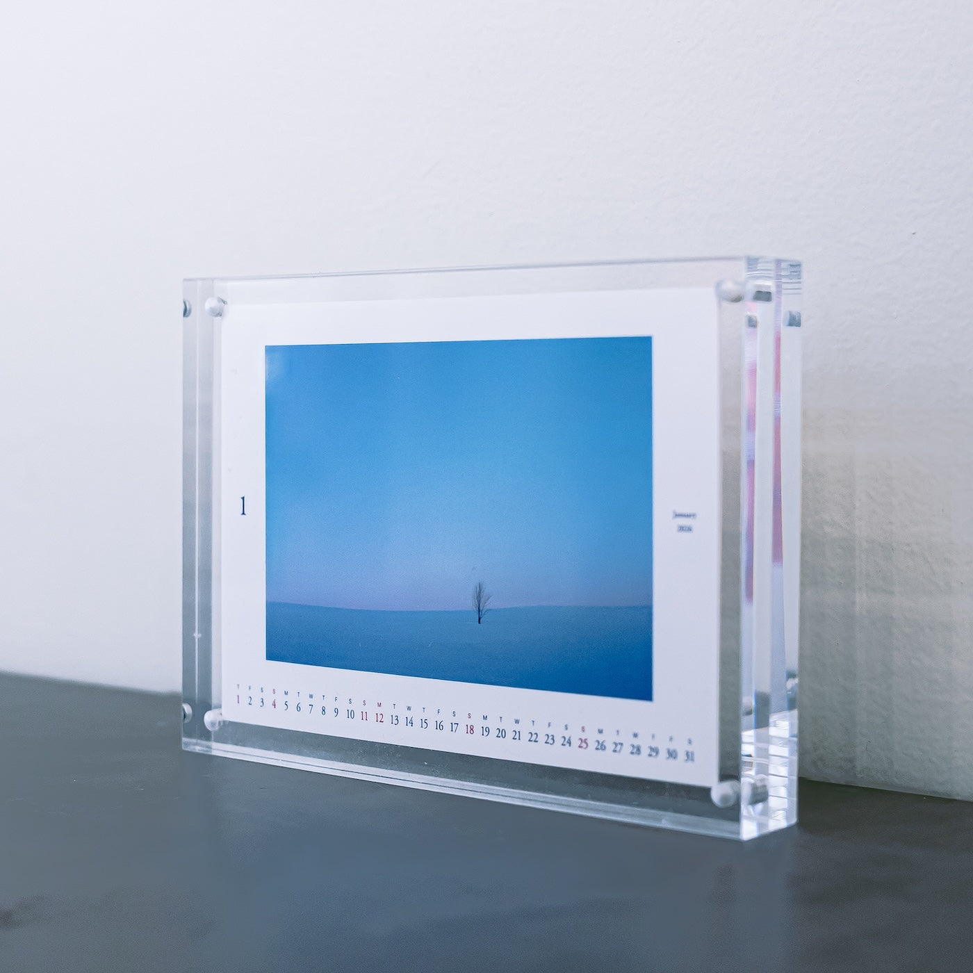 GENICオリジナル ムーンカレンダー2026（Photo：岩倉しおり）