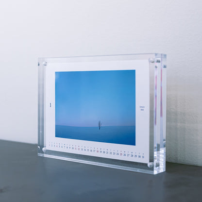 GENICオリジナル ムーンカレンダー2026（Photo：岩倉しおり）